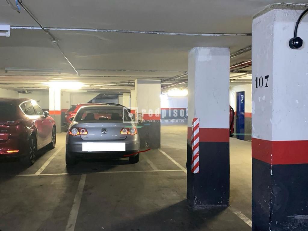 Parking en venta en calle De Alcalá, Madrid, Madrid 2/4