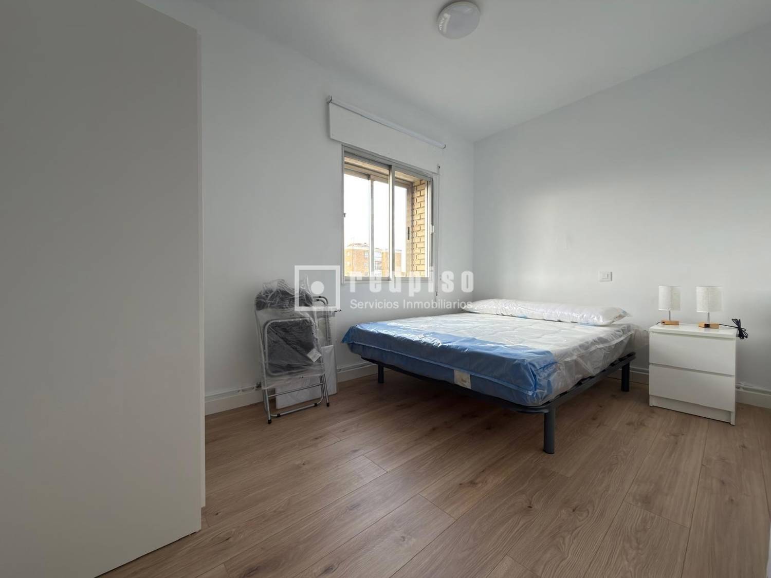 Piso en alquiler  calle Lusitana, Madrid  1/1