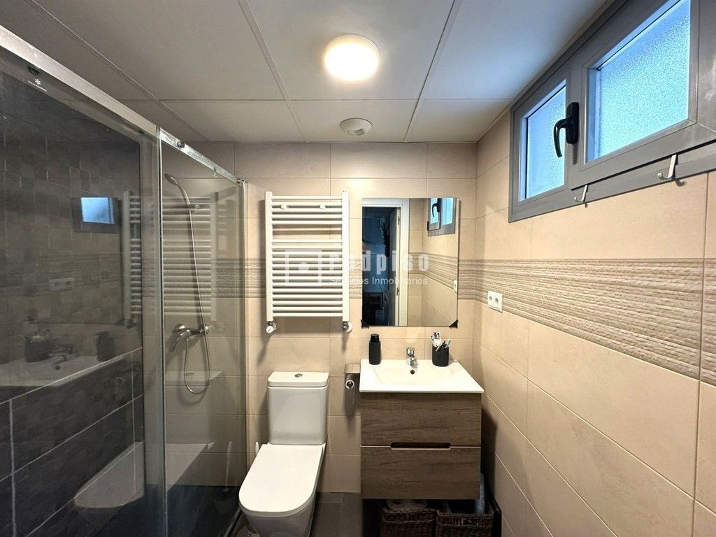 Piso en venta en  San Fernando de Henares, Madrid  24/29