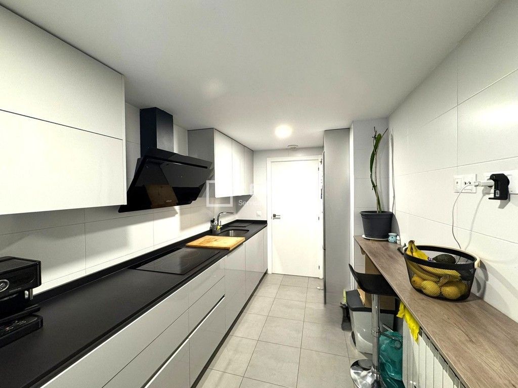 Piso en venta en  San Fernando de Henares, Madrid  12/29