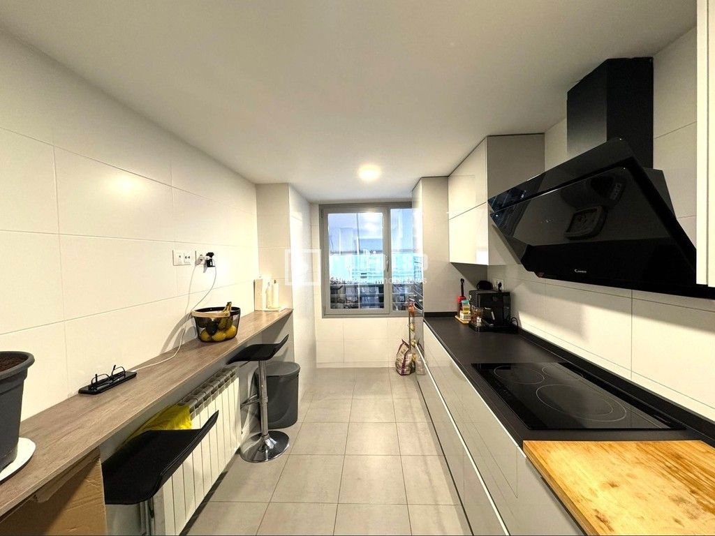 Piso en venta en  San Fernando de Henares, Madrid  9/29