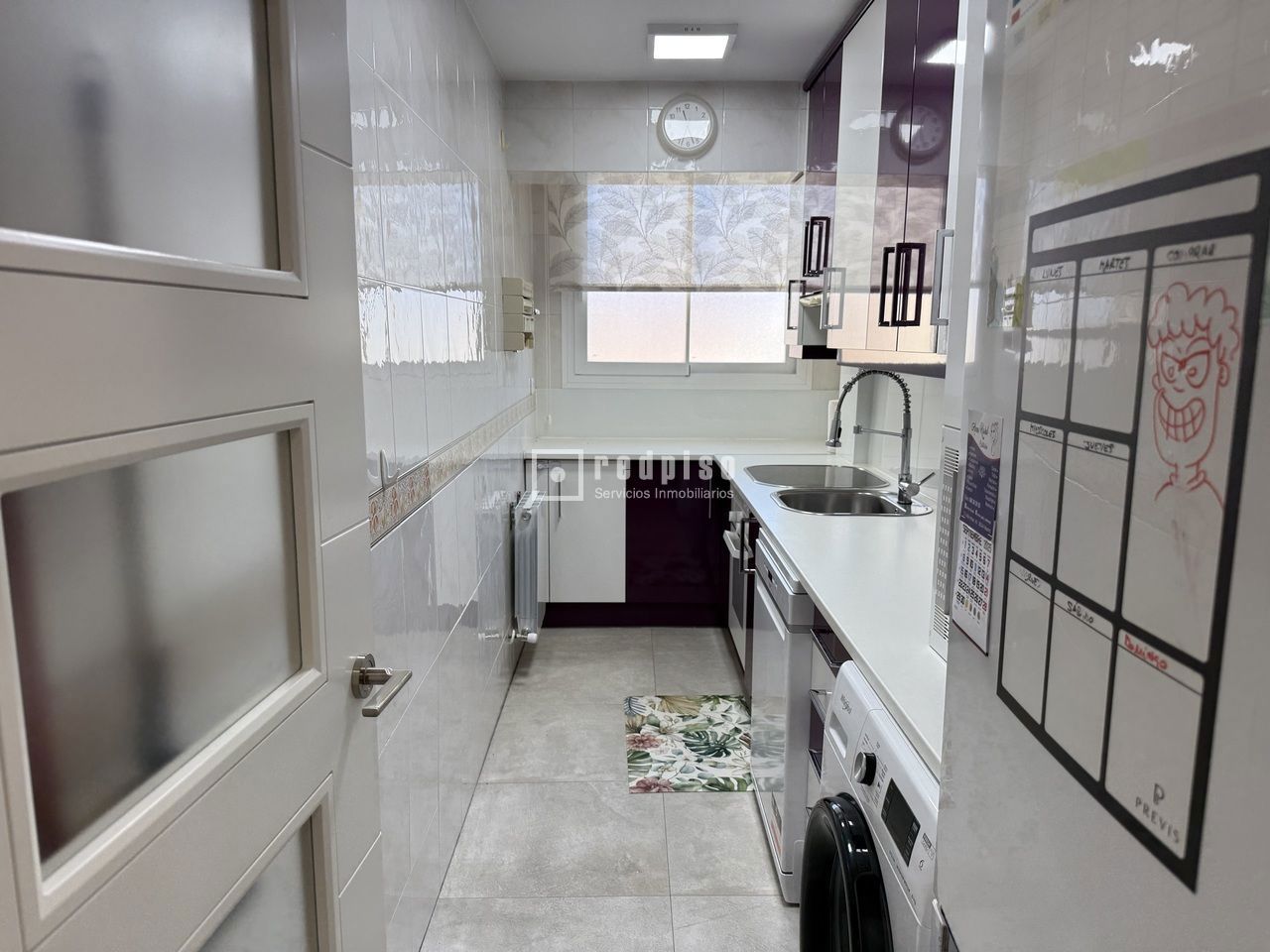 Piso en venta en calle De Valle Inclán, Latina, Madrid 27/30