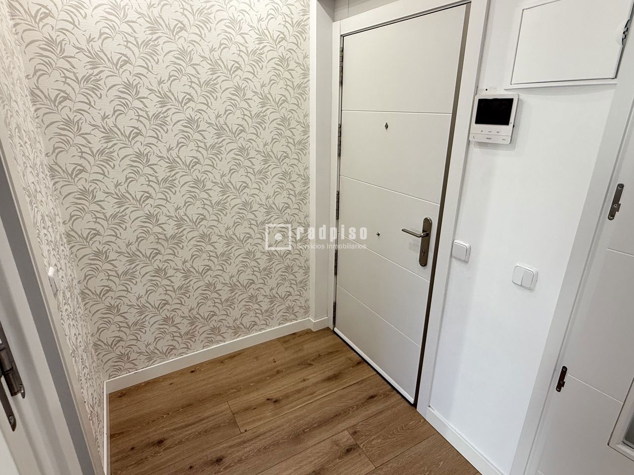 Piso en venta en calle De Valle Inclán, Latina, Madrid 25/30