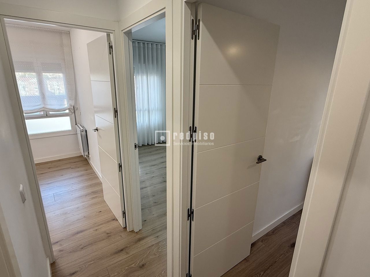 Piso en venta en calle De Valle Inclán, Latina, Madrid 9/30