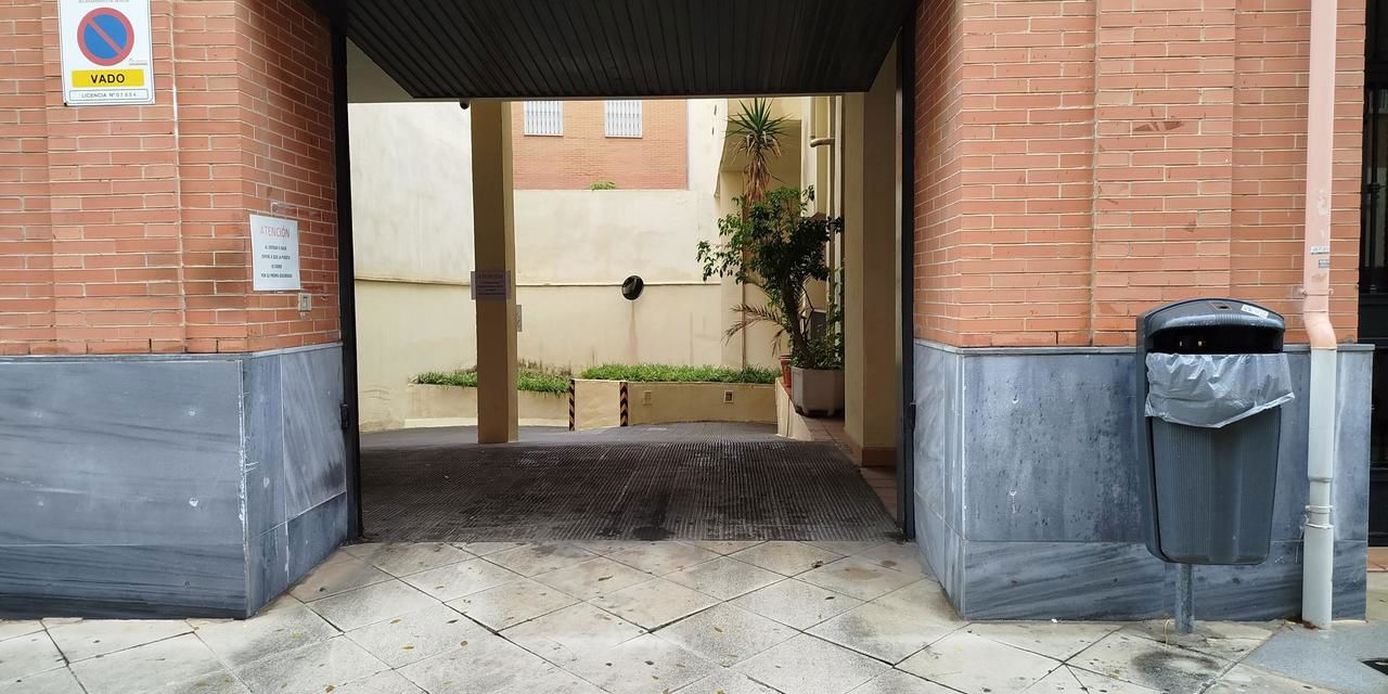 Parking en alquiler en  calle de Rafael Belmonte García, Casco Antiguo, Sevilla  1/1