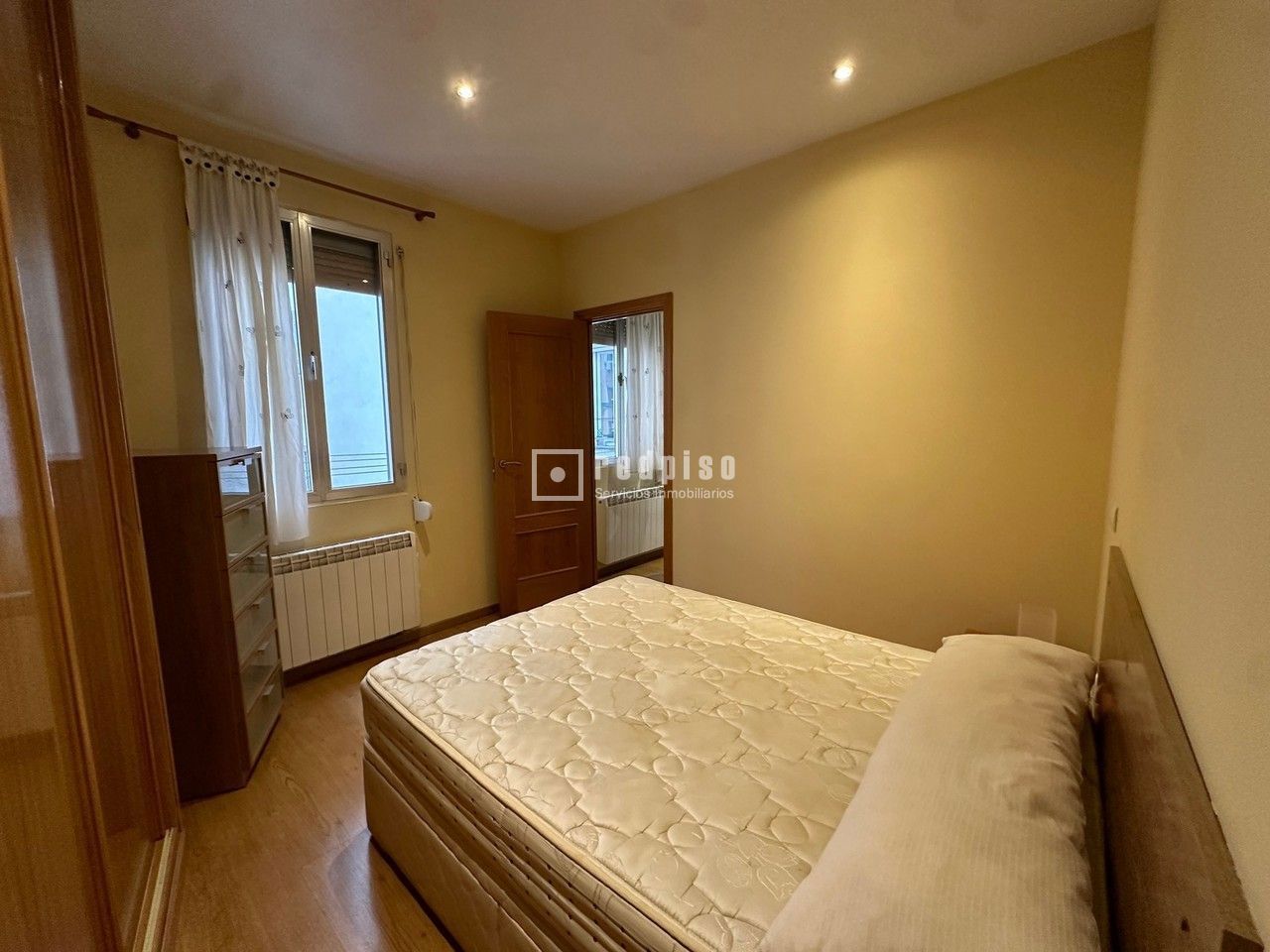 Piso en venta en calle De Guillermo De Osma, Usera, Madrid 5/10