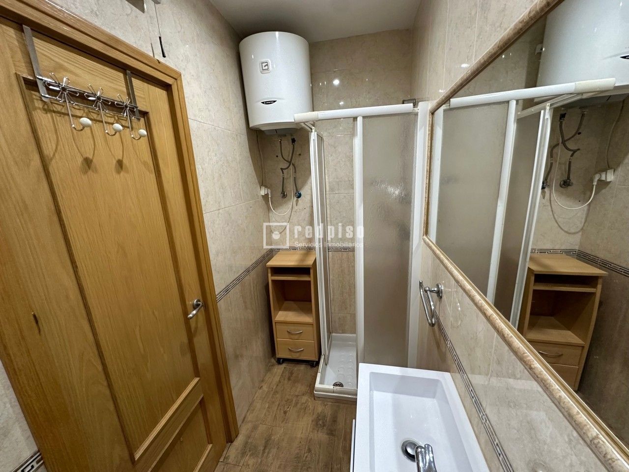 Piso en venta en calle De Guillermo De Osma, Usera, Madrid 10/10