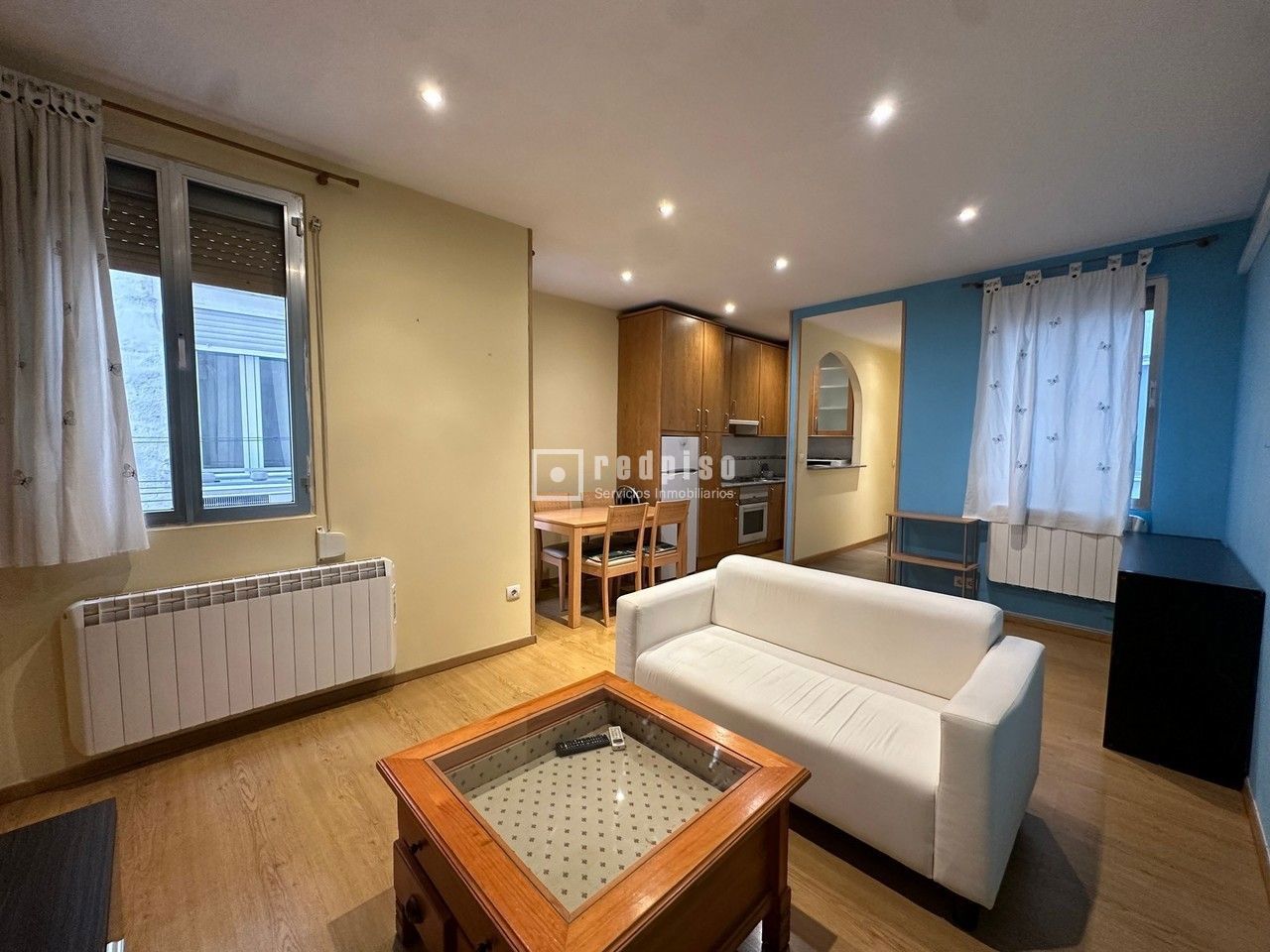 Piso en venta en calle De Guillermo De Osma, Usera, Madrid 2/10