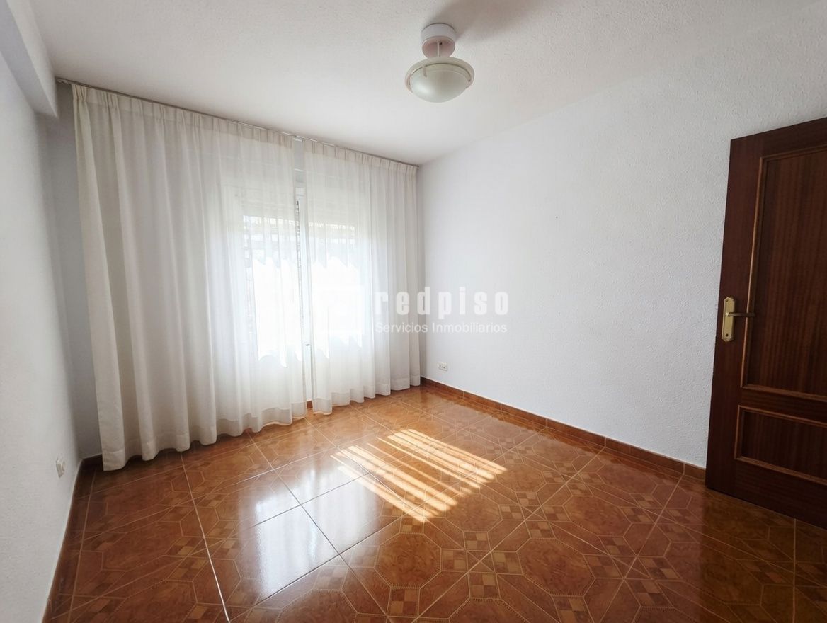 Piso en venta en Alcorcón, Madrid 16/25