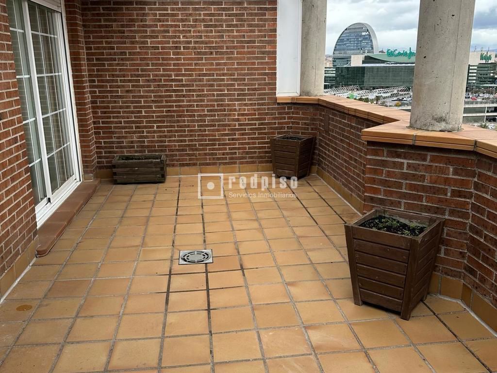 Piso en alquiler en  calle del Cardenal Tavera, Hortaleza, Madrid  1/34