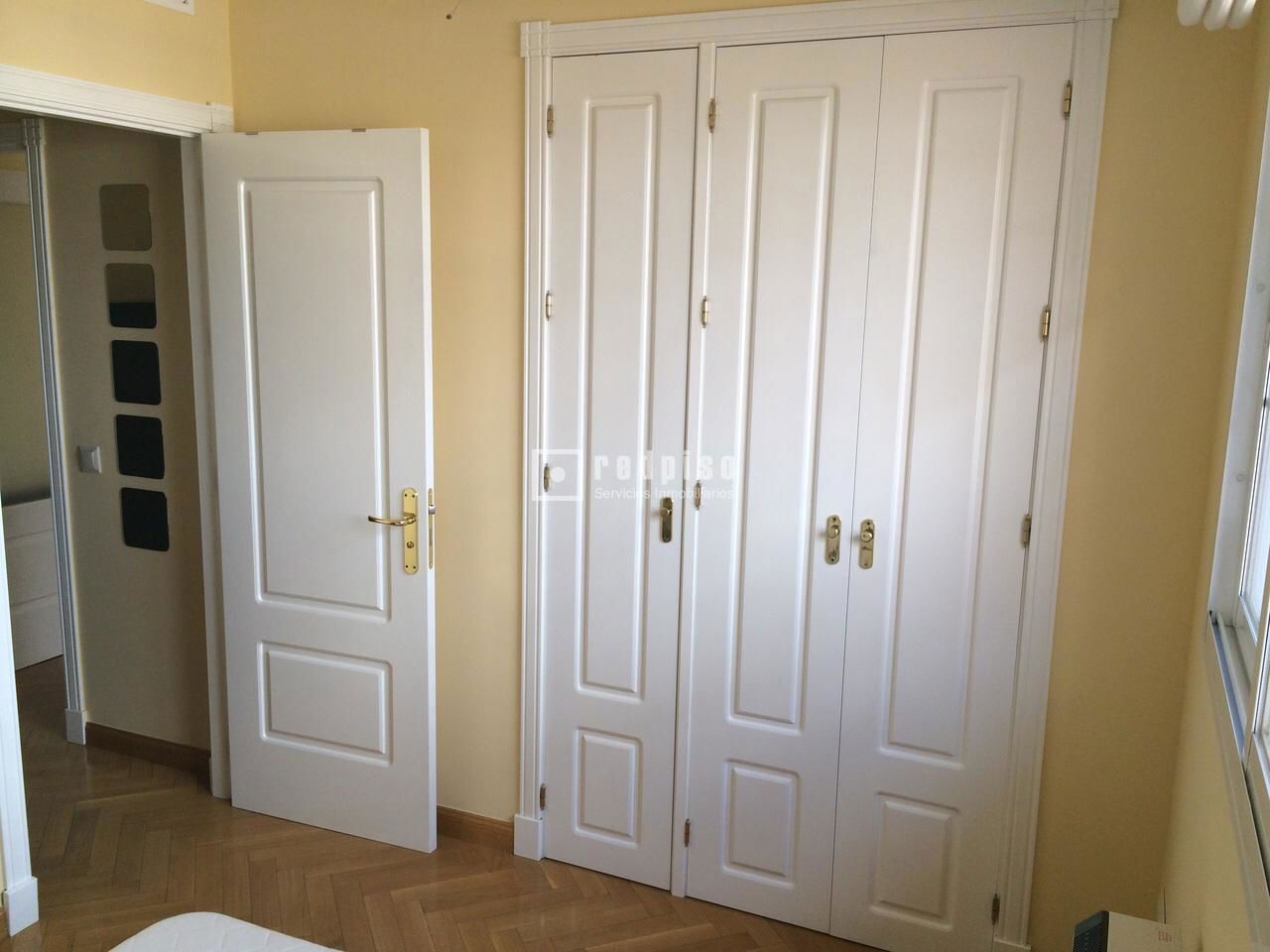 Piso en alquiler en  calle del Cardenal Tavera, Hortaleza, Madrid  12/34