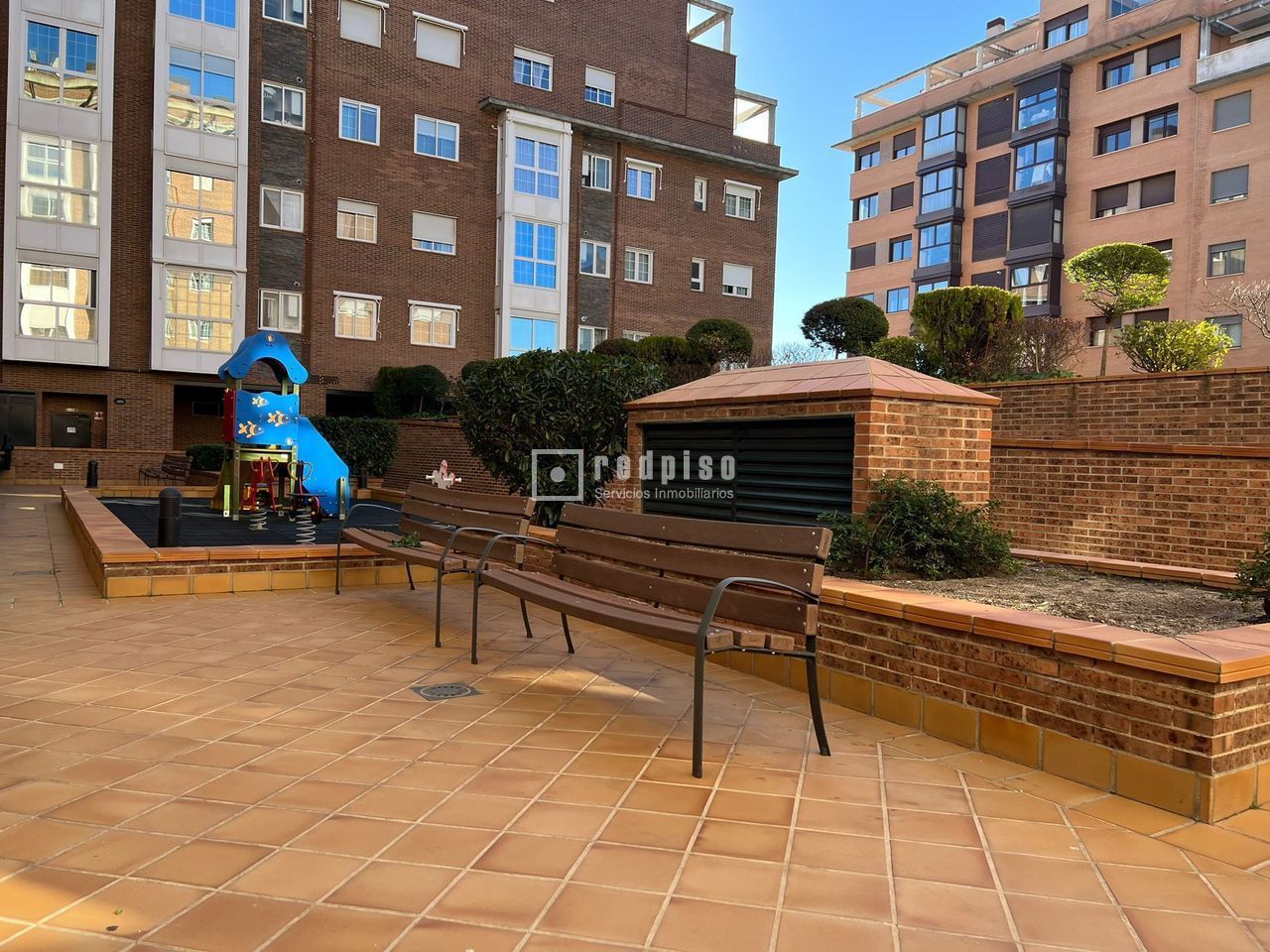 Piso en alquiler en  calle del Cardenal Tavera, Hortaleza, Madrid  31/34