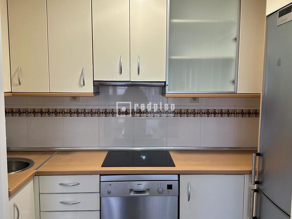 Piso en alquiler en  calle del Cardenal Tavera, Hortaleza, Madrid  11/34