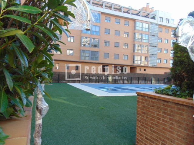 Piso en alquiler en  calle del Cardenal Tavera, Hortaleza, Madrid  23/34