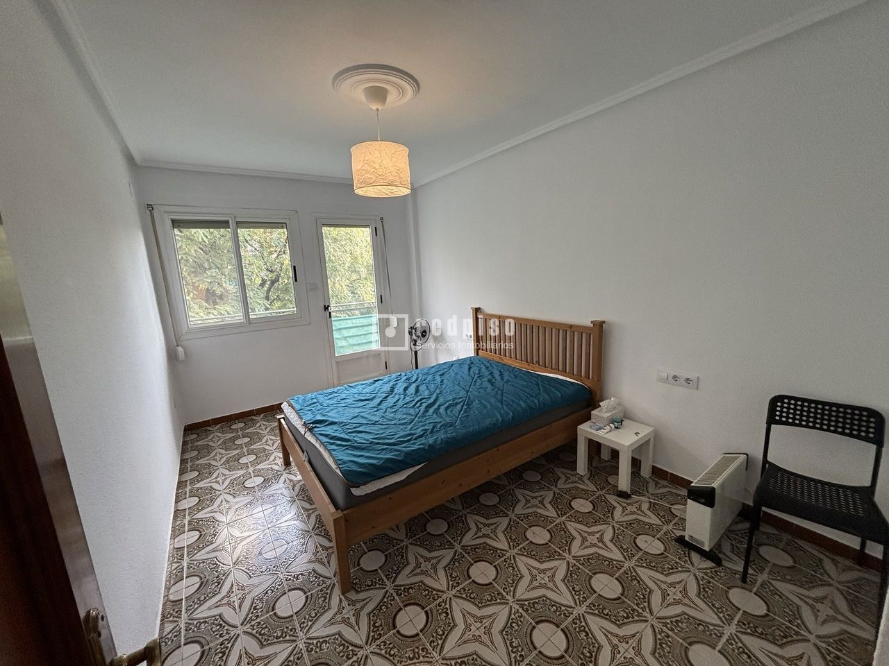 Piso en venta  calle Luis Fenollet, Patraix, Valencia  12/18