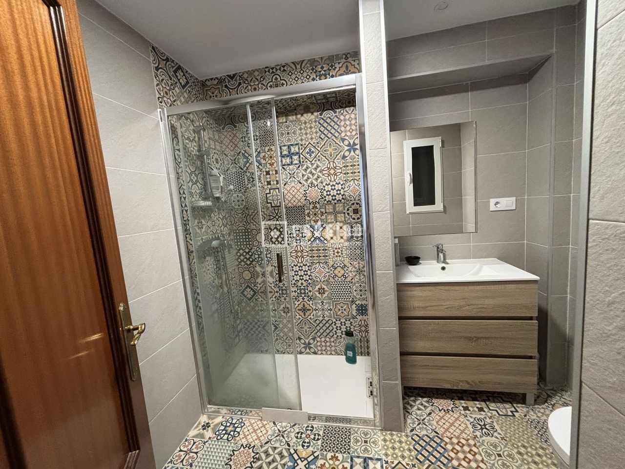 Piso en venta  calle Luis Fenollet, Patraix, Valencia  15/18