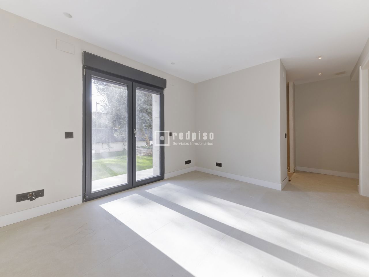 Casa en venta en Boadilla Del Monte, Madrid 16/27