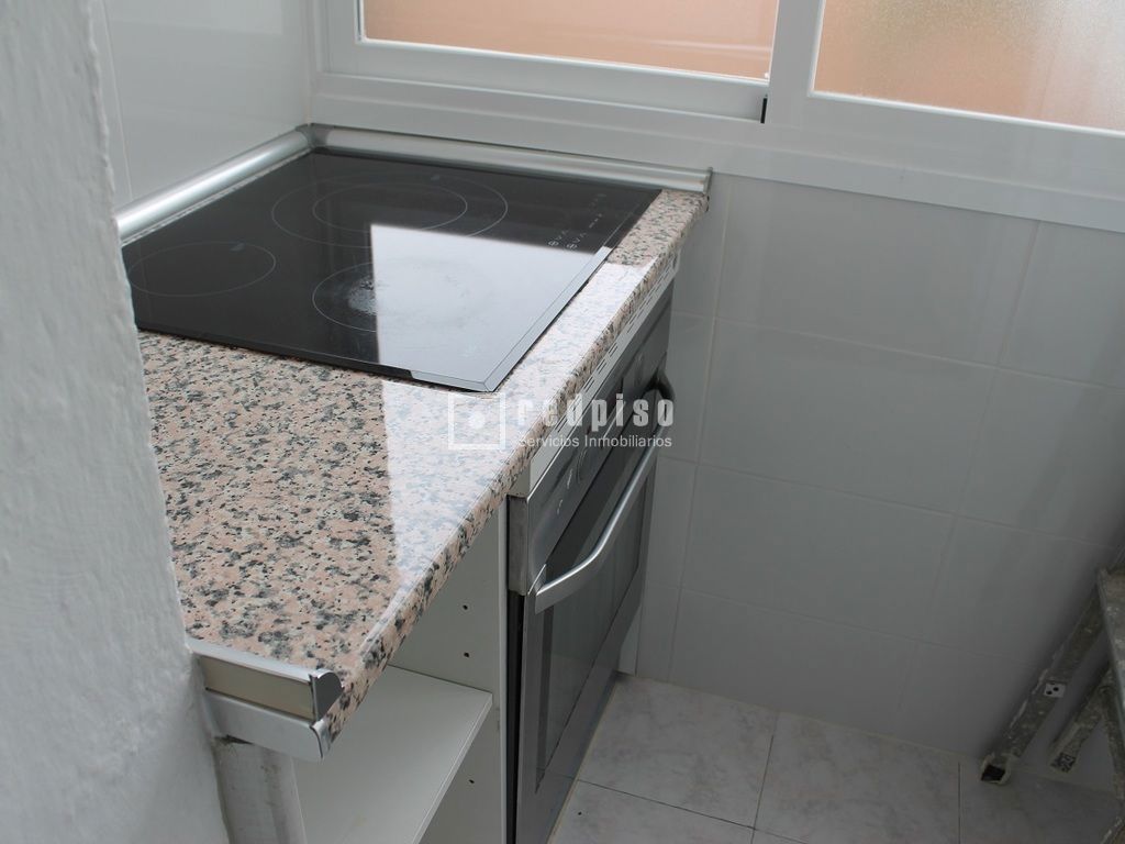 Piso en alquiler en calle De Gutierre De Cetina, Madrid, Madrid 10/15