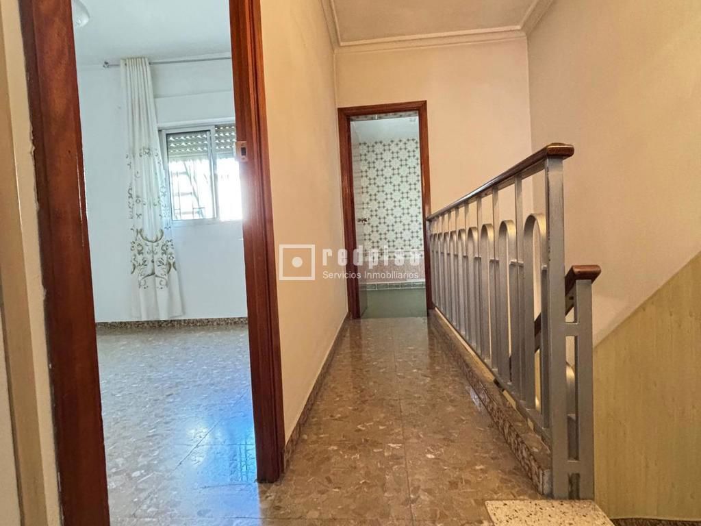 Casa en venta en  calle de Manuel López Farfán, San Juan de Aznalfarache, Sevilla  14/25