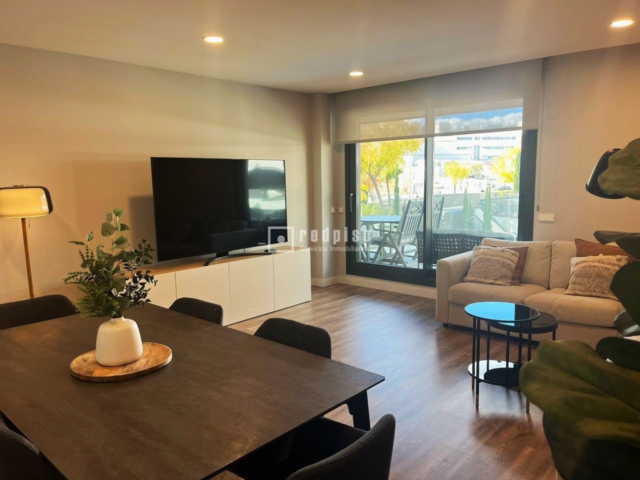 Piso en alquiler en  avenida de Isabel de Valois, Madrid  6/61