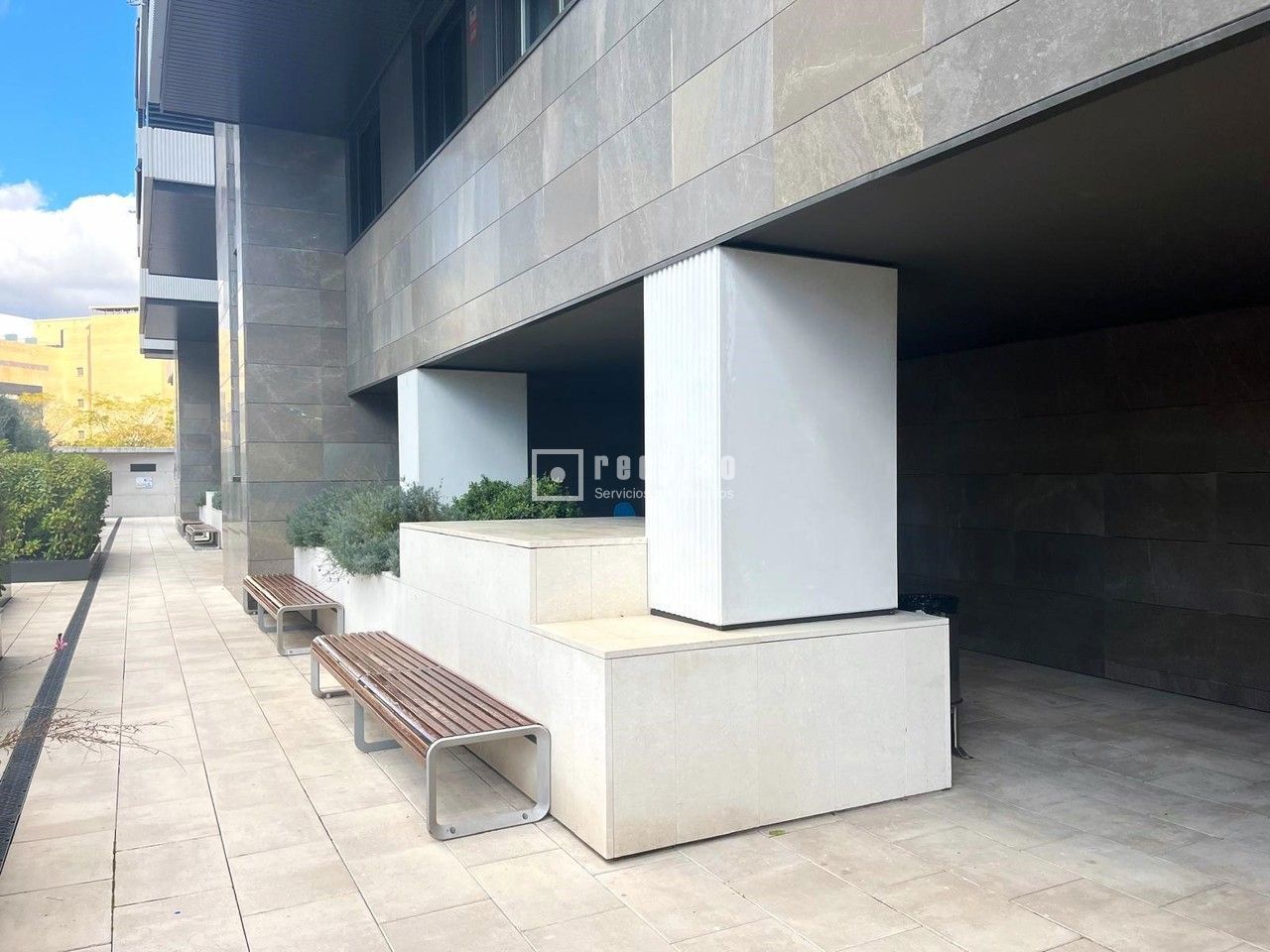 Piso en alquiler en  avenida de Isabel de Valois, Madrid  60/61