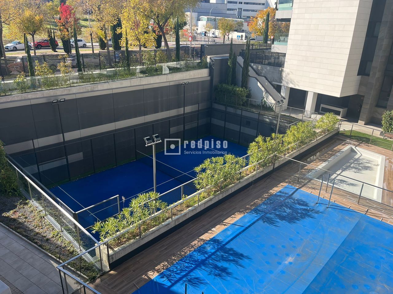 Piso en alquiler en  avenida de Isabel de Valois, Madrid  53/61