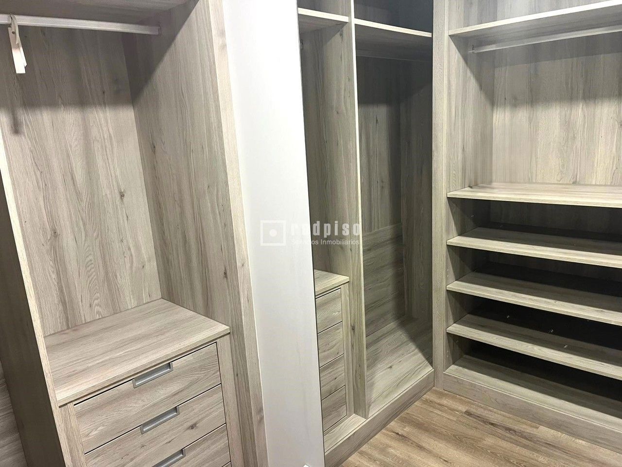 Piso en alquiler en  avenida de Isabel de Valois, Madrid  27/61