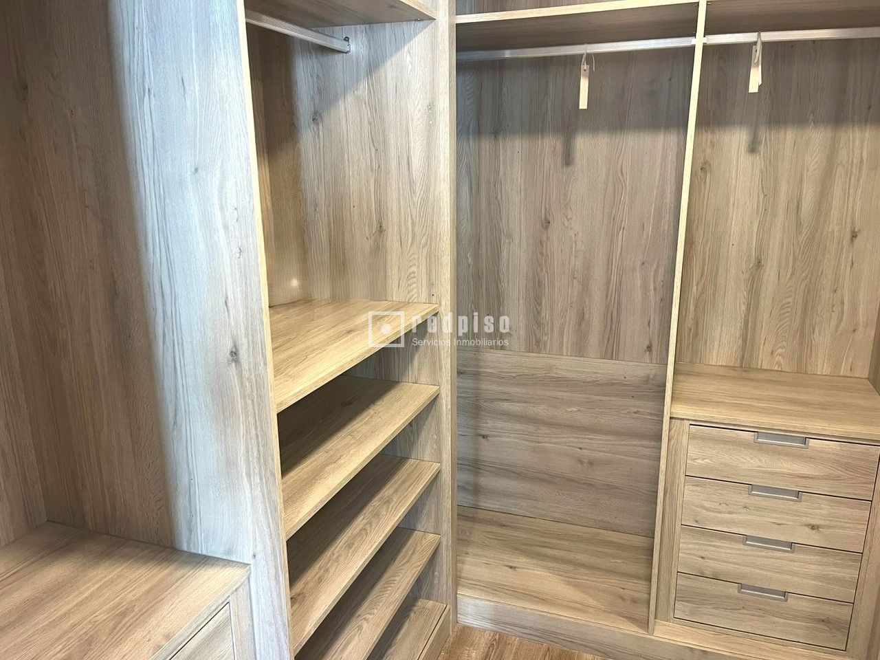 Piso en alquiler en  avenida de Isabel de Valois, Madrid  28/61