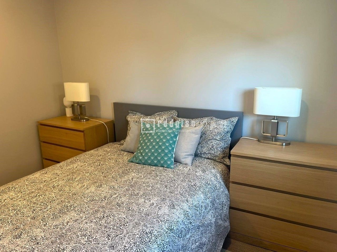 Piso en alquiler en  avenida de Isabel de Valois, Madrid  36/61