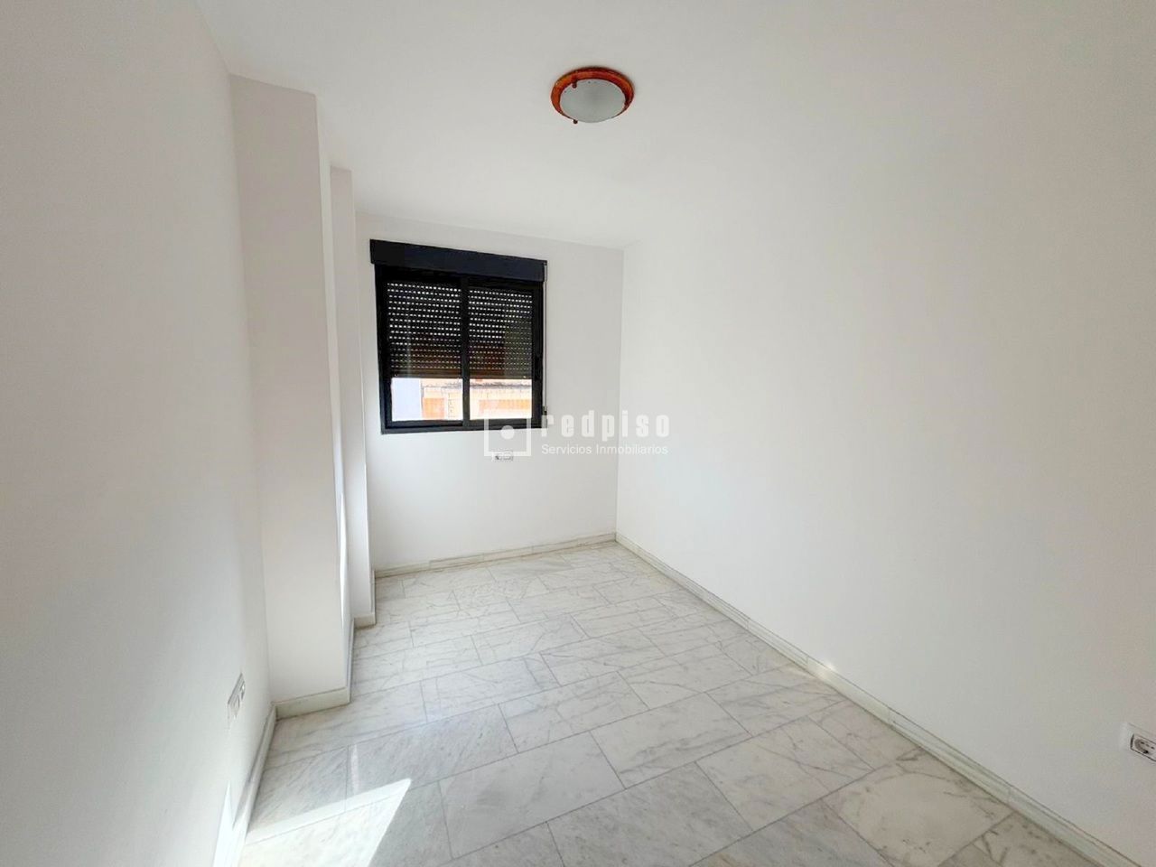 Piso en alquiler  calle Pedralba, Benaguasil, Valencia  15/20