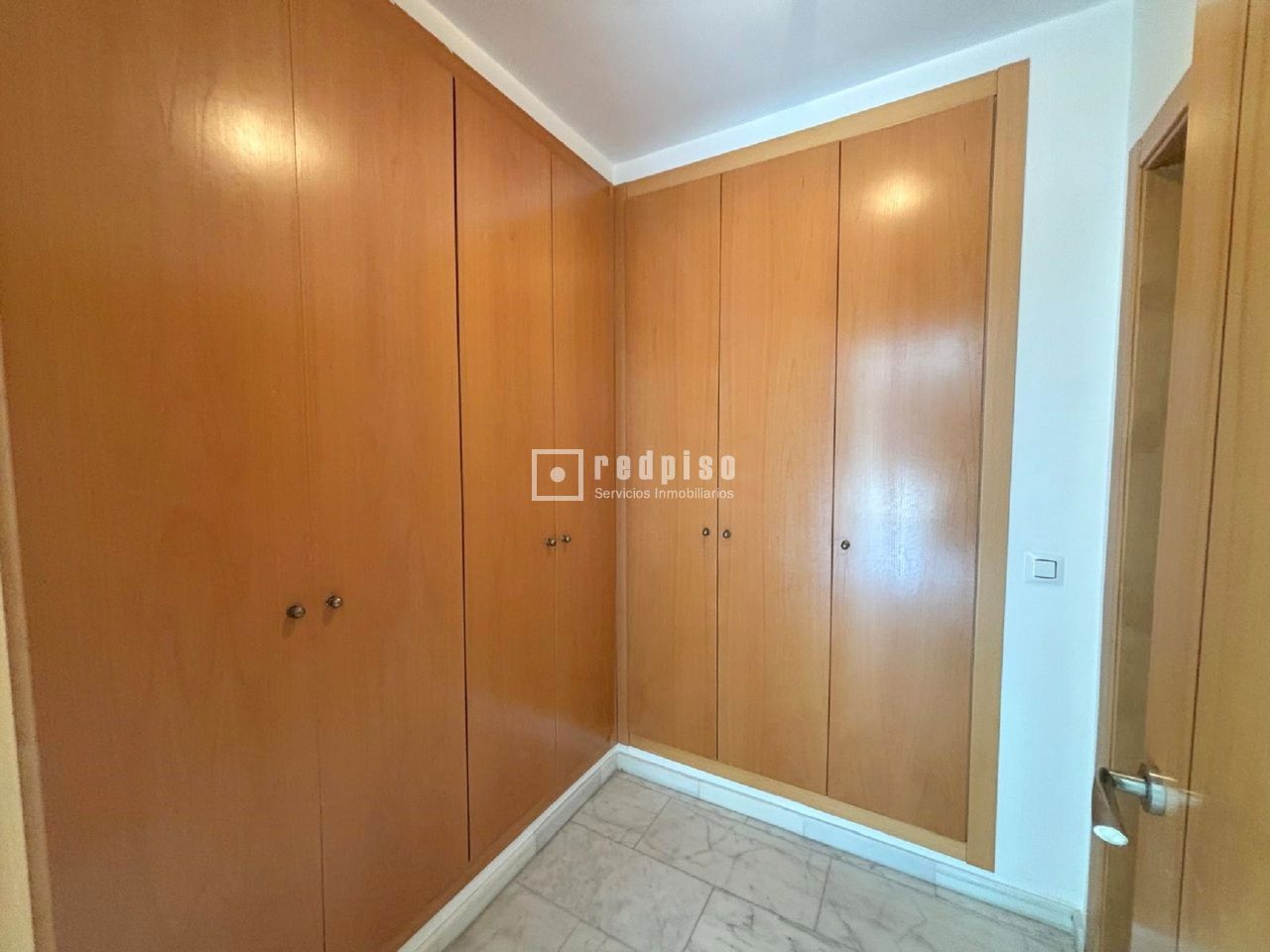 Piso en alquiler  calle Pedralba, Benaguasil, Valencia  18/20