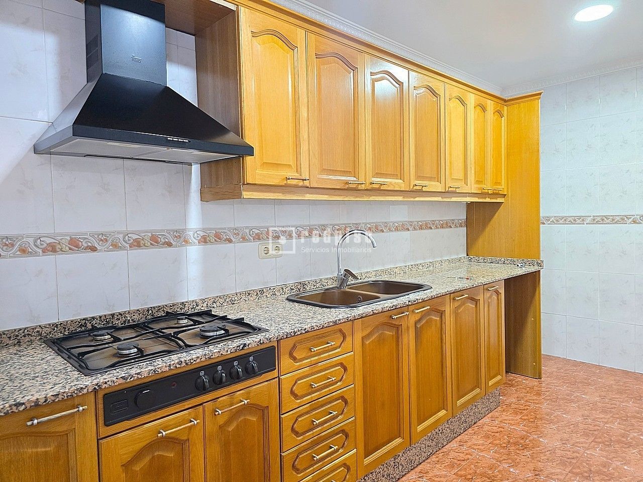 Piso en venta en  Aldaia, Valencia  18/35