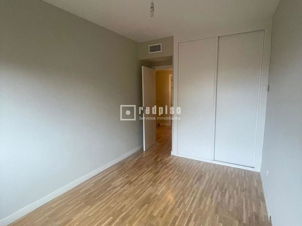 Casa en alquiler en  Boadilla del Monte, Madrid  37/42