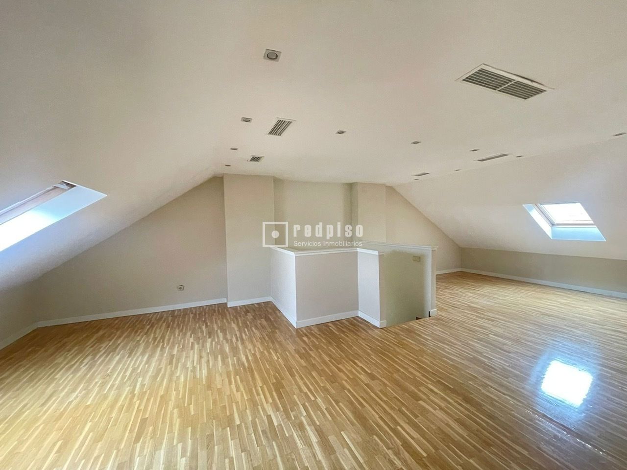 Casa en alquiler en  Boadilla del Monte, Madrid  13/42