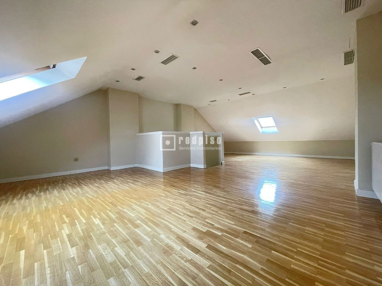 Casa en alquiler en  Boadilla del Monte, Madrid  26/42