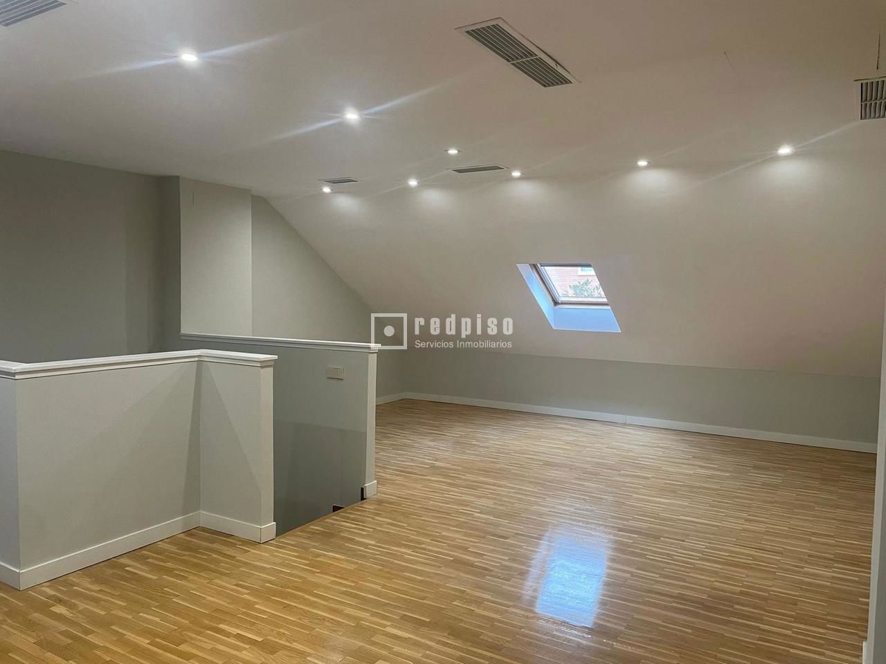 Casa en alquiler en  Boadilla del Monte, Madrid  36/42