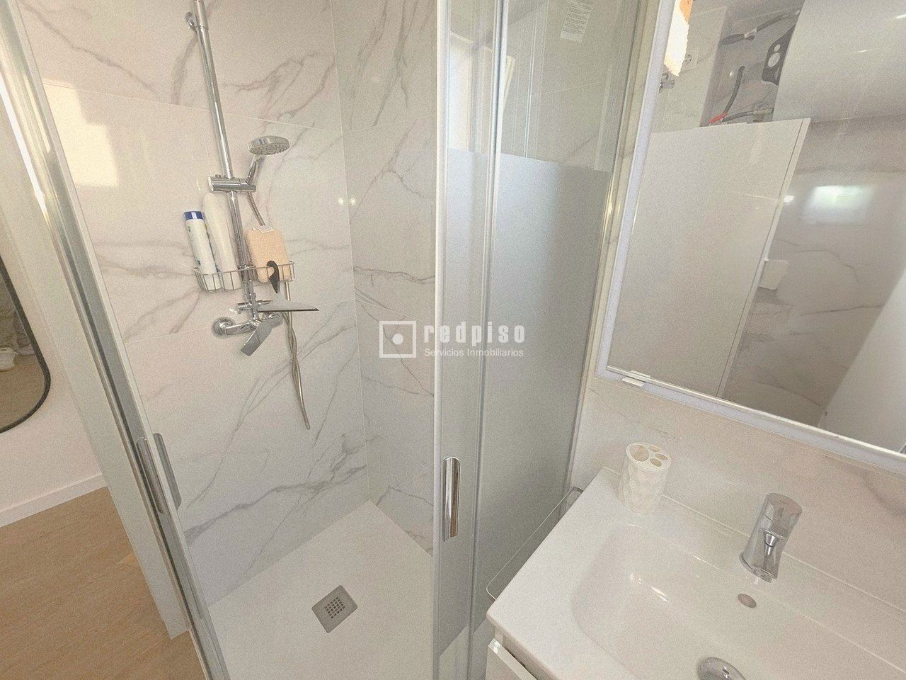 Piso en alquiler en  Benalmádena, Málaga  20/36