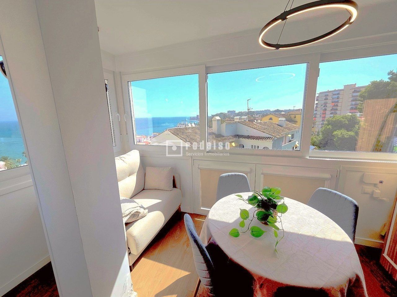 Piso en alquiler en  Benalmádena, Málaga  11/36