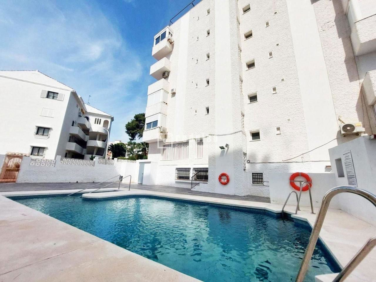 Piso en alquiler en  Benalmádena, Málaga  6/36