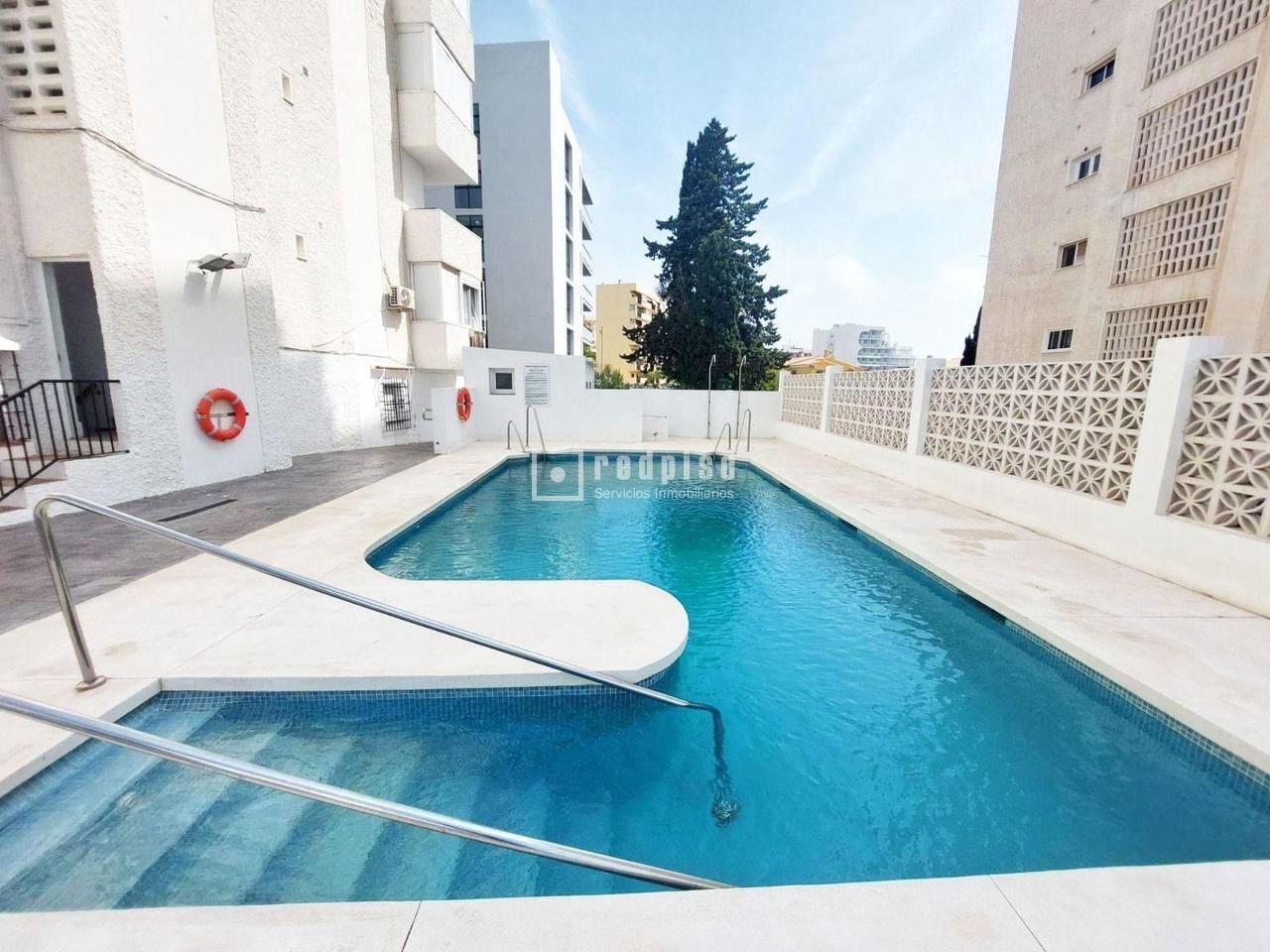 Piso en alquiler en  Benalmádena, Málaga  23/36