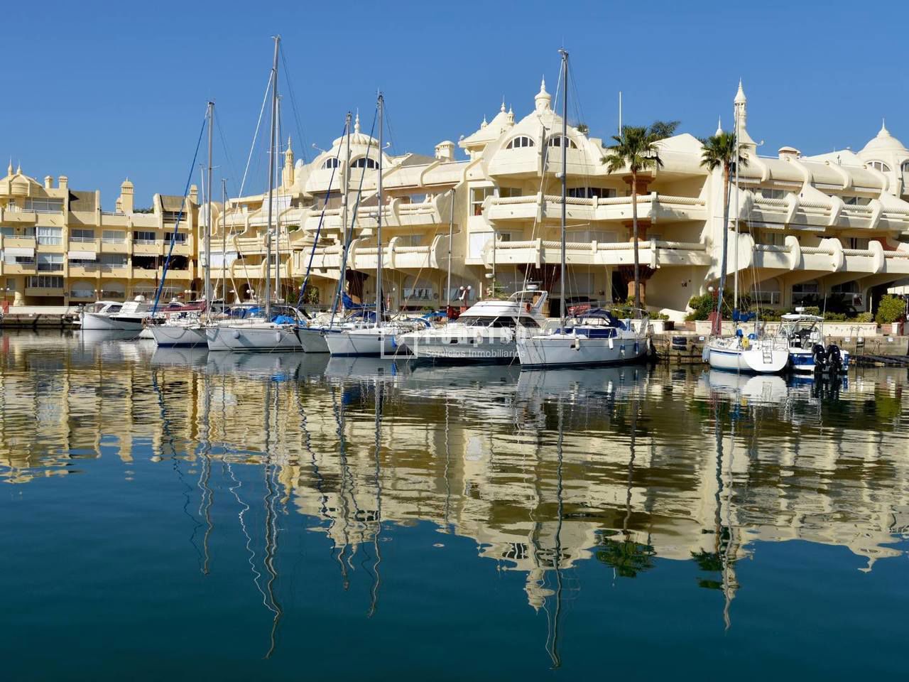 Piso en alquiler en  Benalmádena, Málaga  8/36