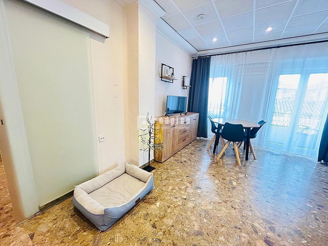 Piso en venta en  Xirivella, Valencia  7/26