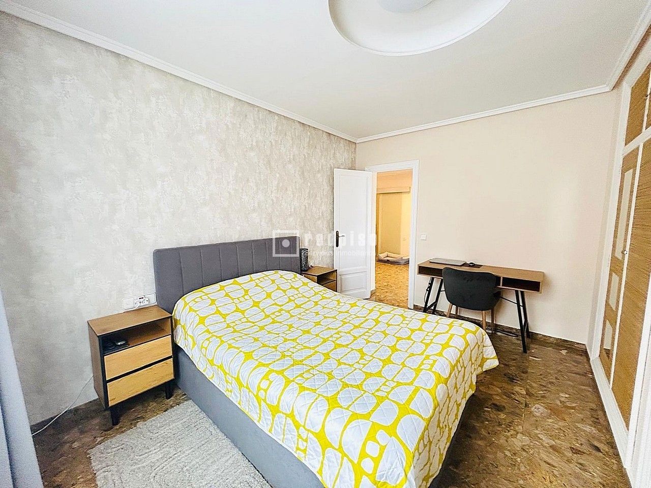 Piso en venta en  Xirivella, Valencia  16/26