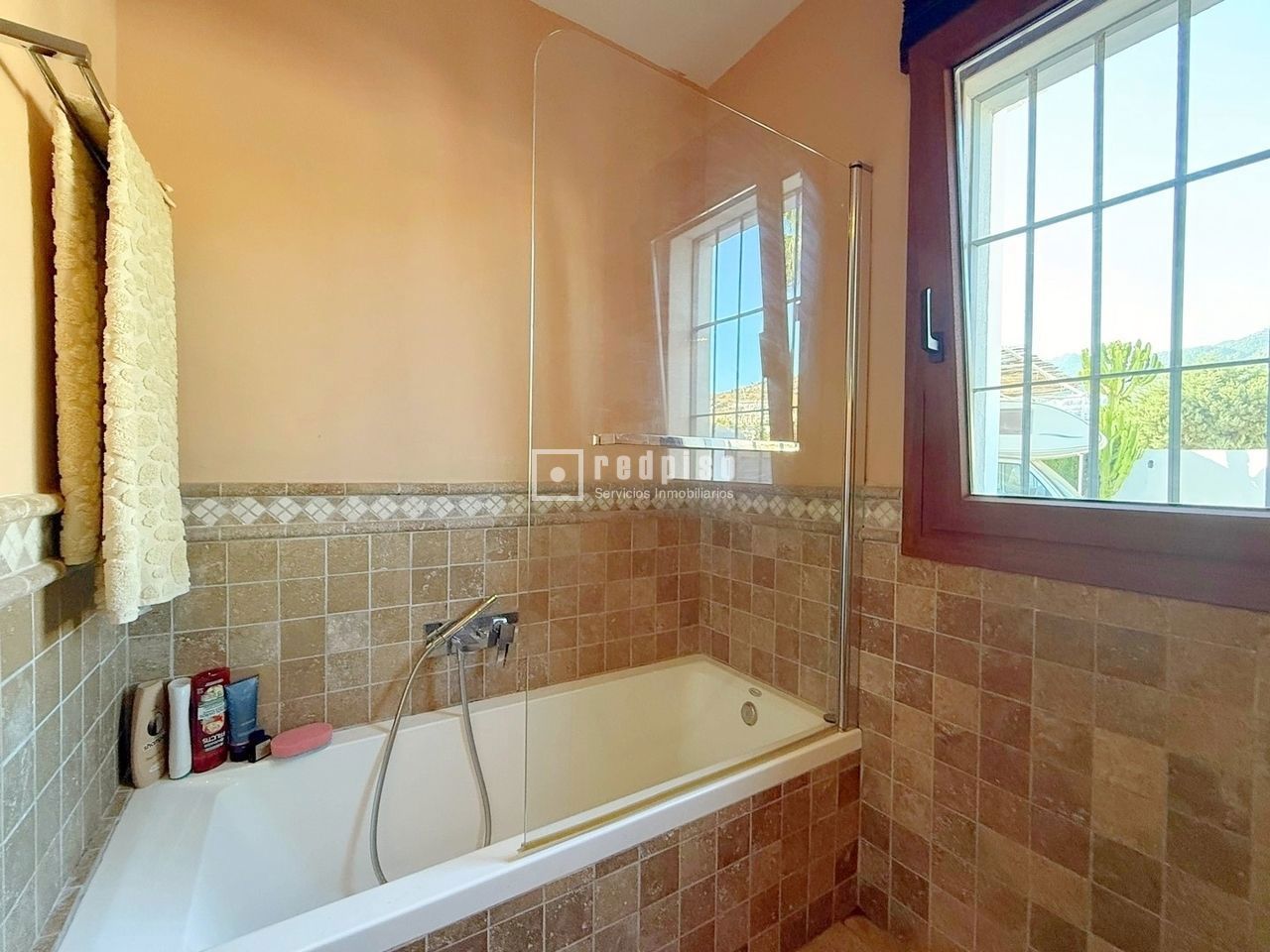 Piso en alquiler en  Benalmádena, Málaga  36/50