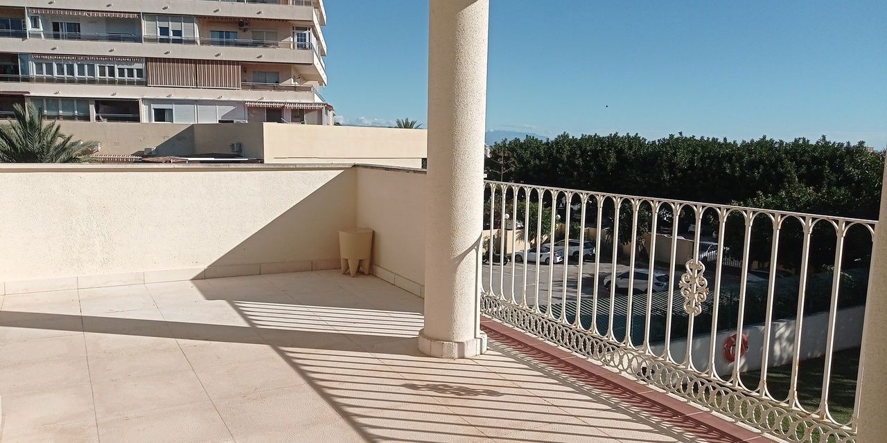 Piso en venta en  ronda del Golf Este, Benalmádena, Málaga  2/26