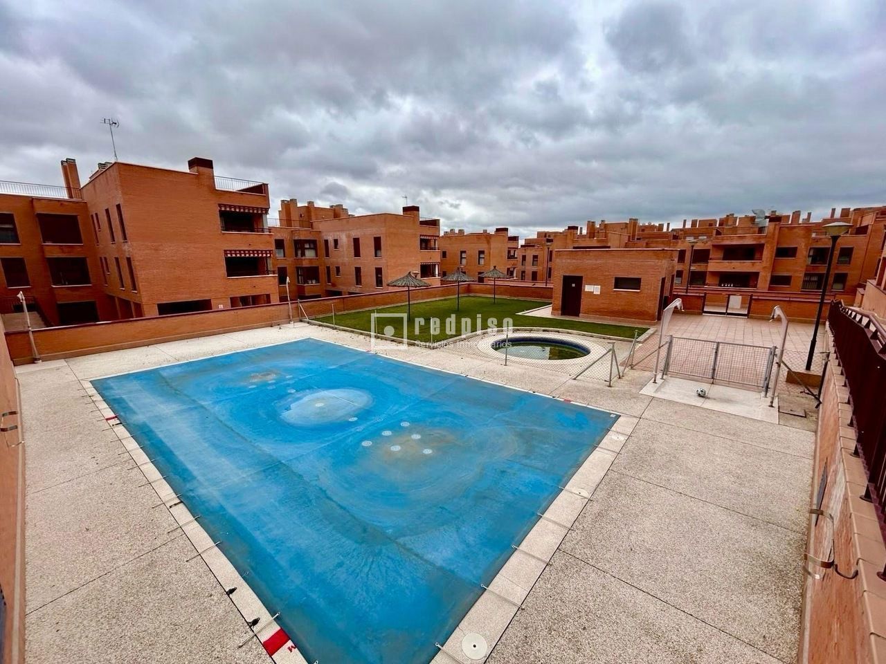 Piso en venta en calle De Motril, Arroyomolinos, Madrid 3/31