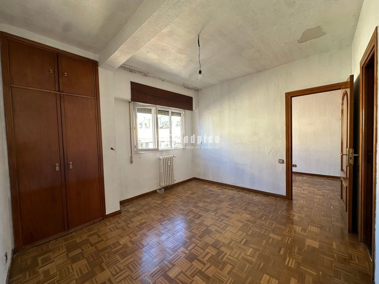 Piso en venta en calle De Aguilón, Madrid, Madrid 19/25