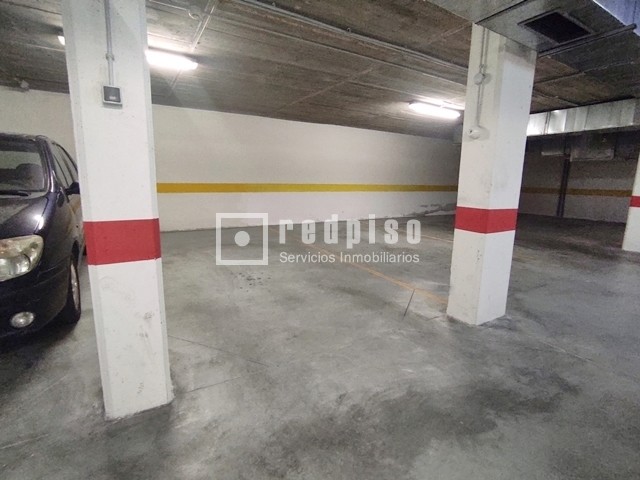 Parking en alquiler en  calle del Prado de Taracena, Guadalajara  3/3