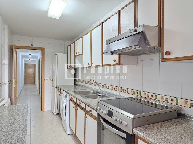 Piso en alquiler en  Yuncos, Toledo  5/13