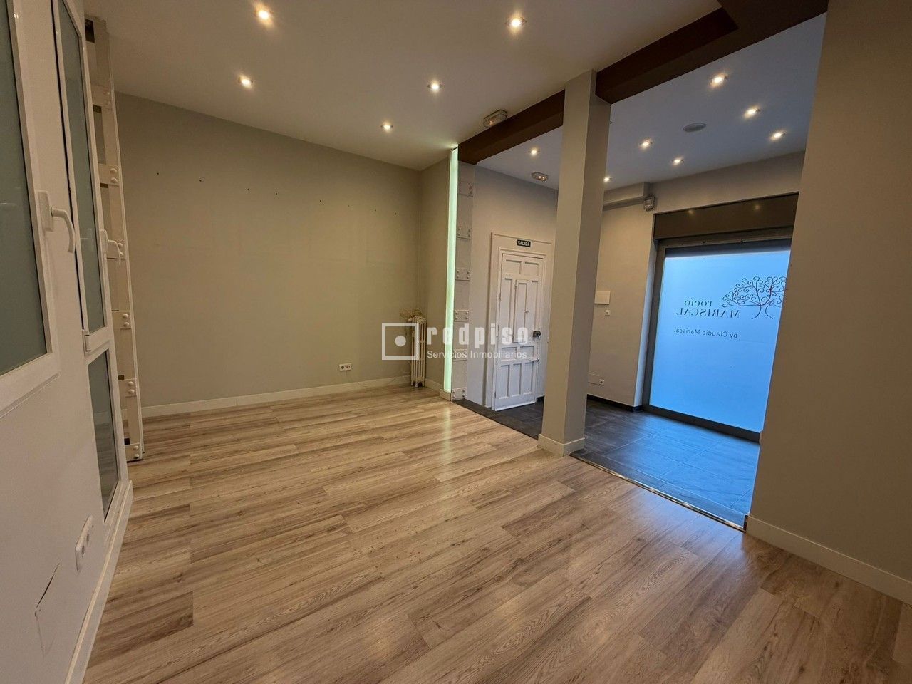 Local en alquiler en  calle del General Díaz Porlier, Madrid  1/1